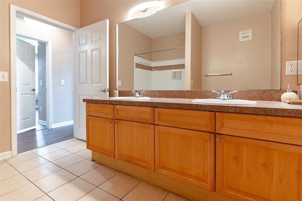 En Venta: $197,000 (3 camas, 2 baños, 1542 Pies cuadrados)