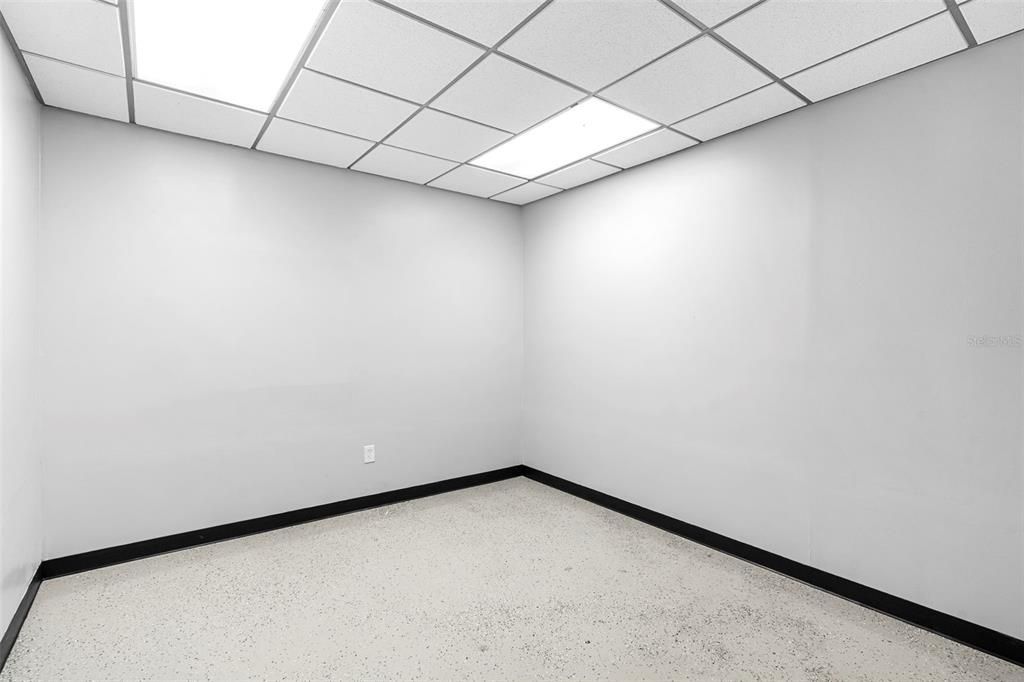 待售: $364,999 (0 贝兹, 0 浴室, 2808 平方英尺)