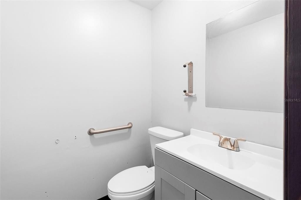 待售: $364,999 (0 贝兹, 0 浴室, 2808 平方英尺)