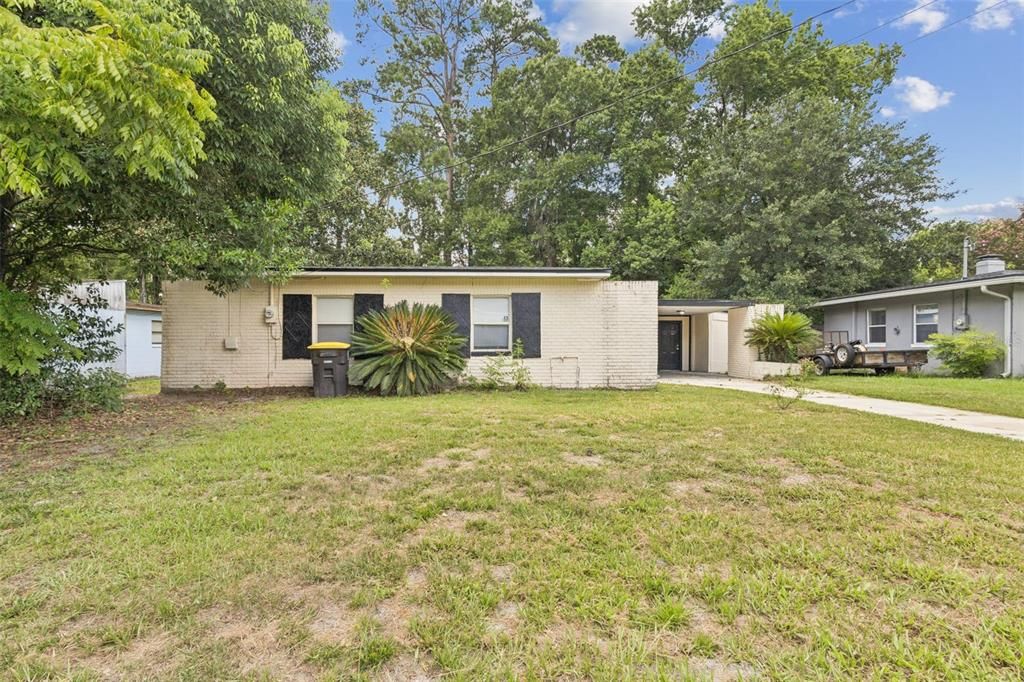 待售: $205,000 (3 贝兹, 1 浴室, 1252 平方英尺)