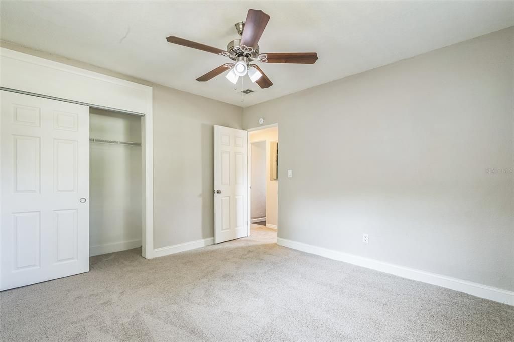 待售: $205,000 (3 贝兹, 1 浴室, 1252 平方英尺)