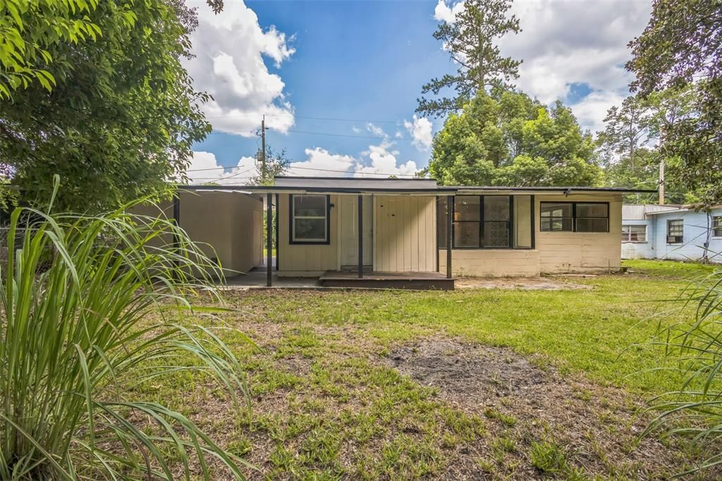 待售: $205,000 (3 贝兹, 1 浴室, 1252 平方英尺)