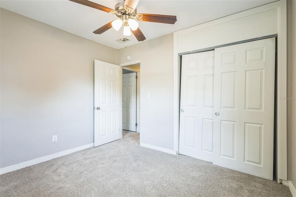 待售: $205,000 (3 贝兹, 1 浴室, 1252 平方英尺)