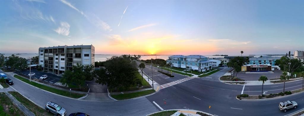 For Sale: $1,690,000 (3 beds, 2 baths, 2091 Square Feet)