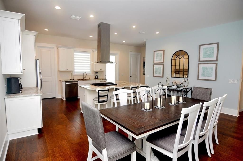 For Sale: $1,690,000 (3 beds, 2 baths, 2091 Square Feet)