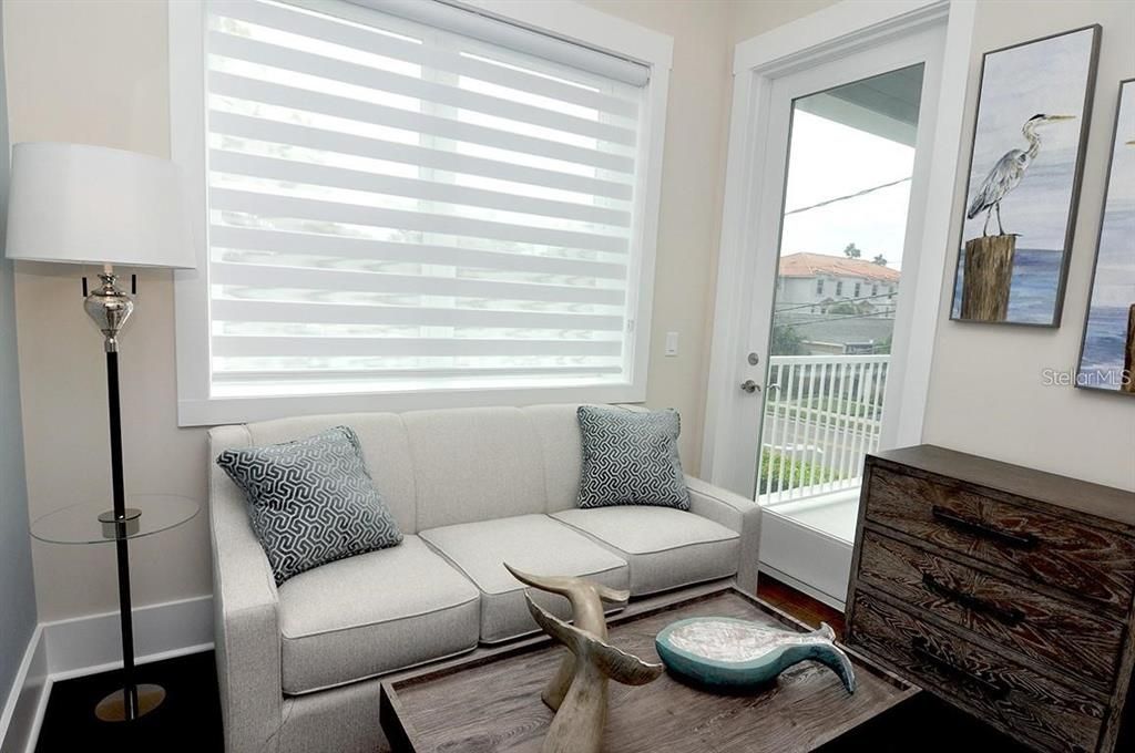 For Sale: $1,690,000 (3 beds, 2 baths, 2091 Square Feet)