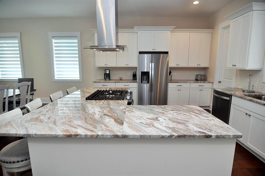 For Sale: $1,690,000 (3 beds, 2 baths, 2091 Square Feet)