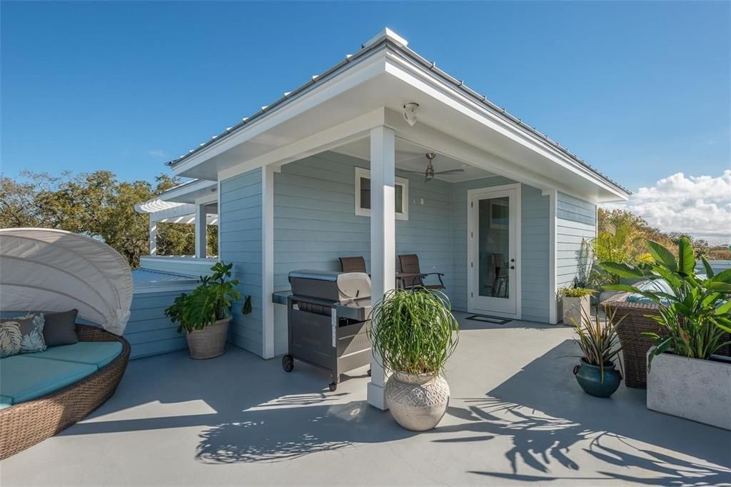 For Sale: $1,690,000 (3 beds, 2 baths, 2091 Square Feet)