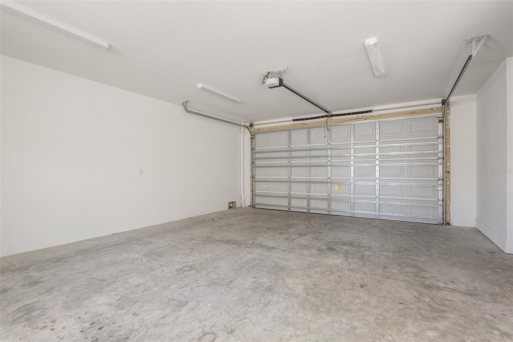 For Sale: $1,690,000 (3 beds, 2 baths, 2091 Square Feet)