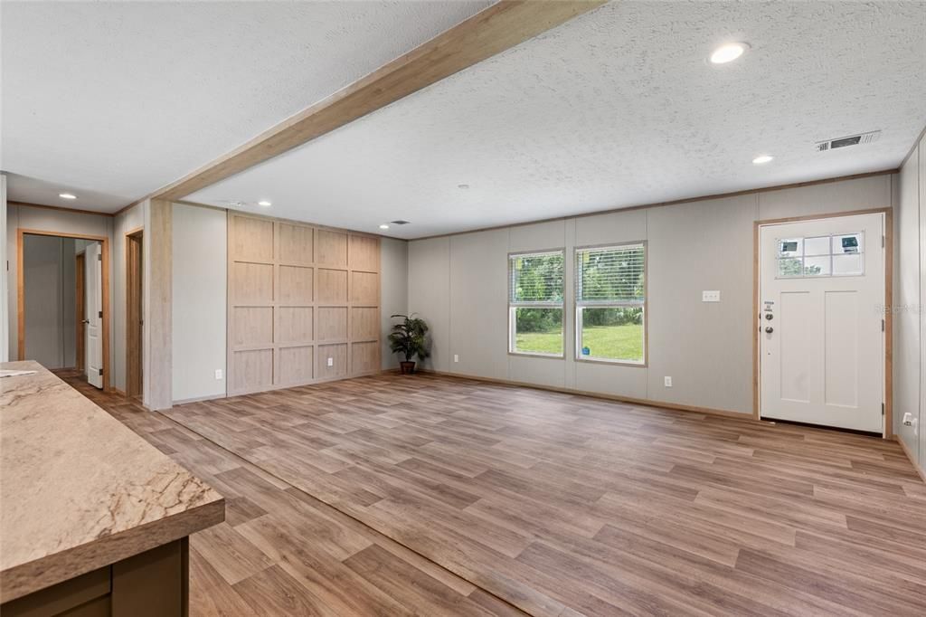 待售: $199,900 (3 贝兹, 2 浴室, 1475 平方英尺)