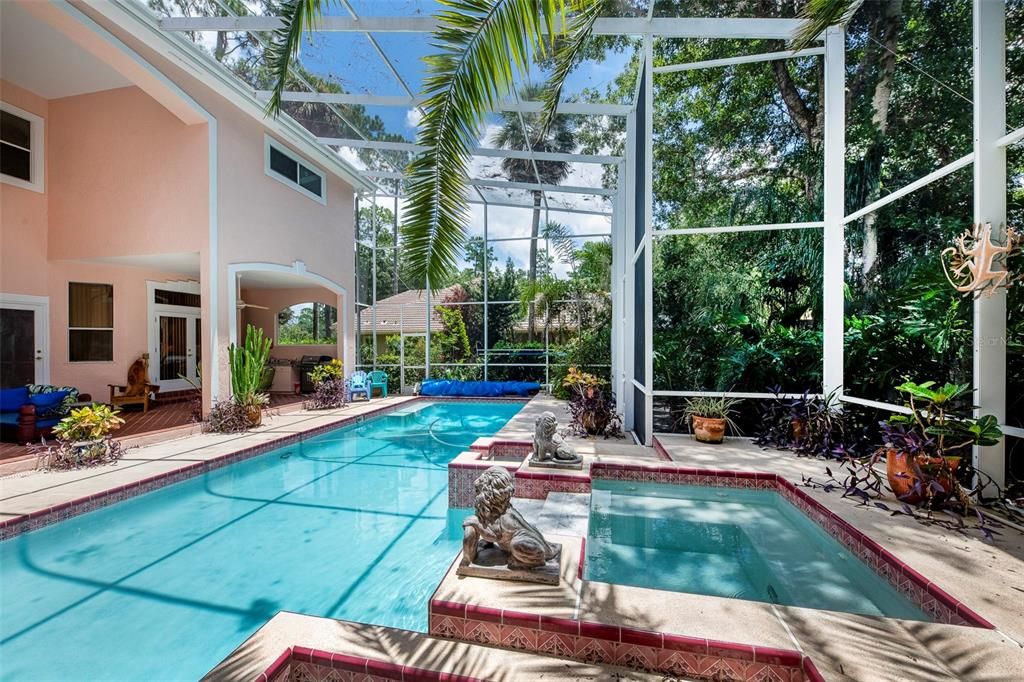 Activo con contrato: $1,159,000 (5 camas, 5 baños, 4468 Pies cuadrados)