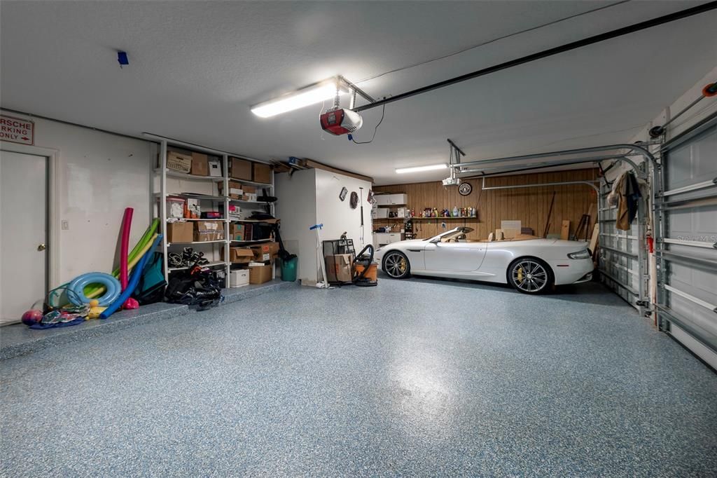 Activo con contrato: $1,159,000 (5 camas, 5 baños, 4468 Pies cuadrados)