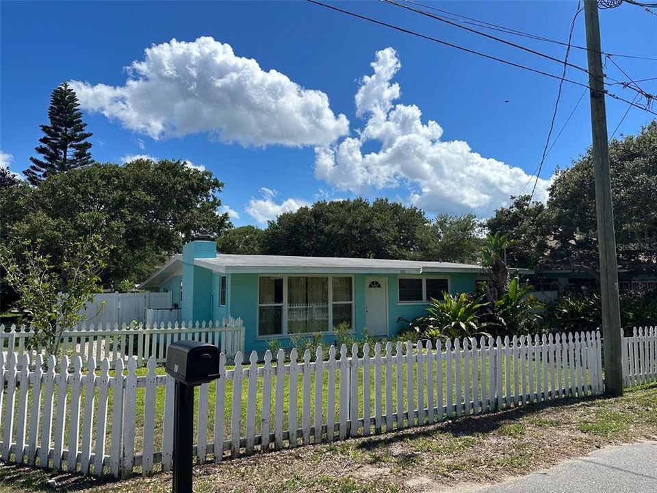 Recientemente alquilado: $2,600 (3 camas, 2 baños, 1512 Pies cuadrados)