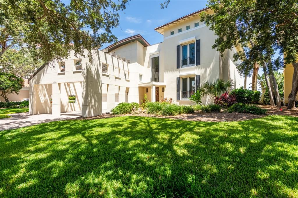 На продажу: $2,674,000 (4 спален, 3 ванн, 3900 Квадратных фут)