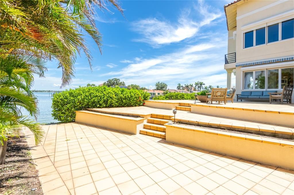 На продажу: $2,674,000 (4 спален, 3 ванн, 3900 Квадратных фут)