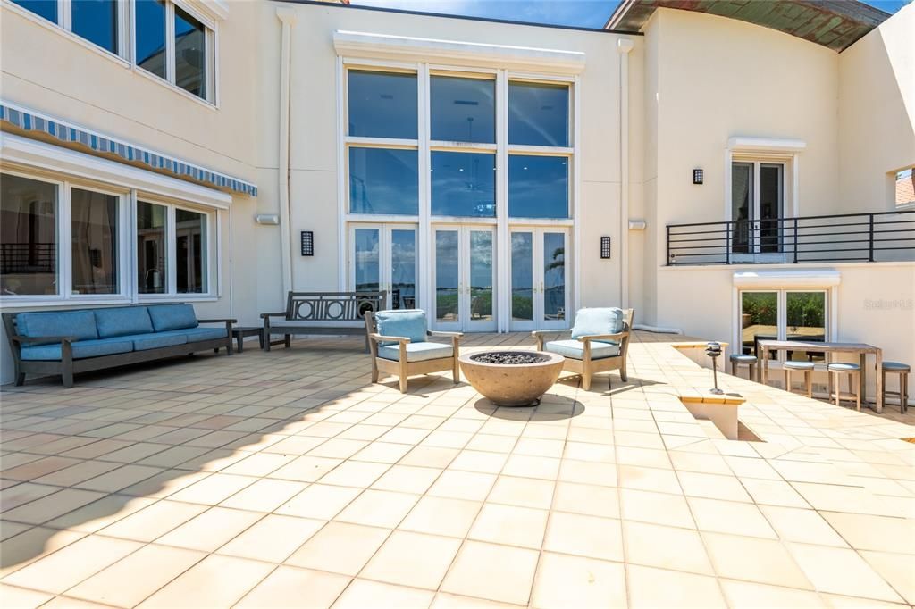 На продажу: $2,674,000 (4 спален, 3 ванн, 3900 Квадратных фут)