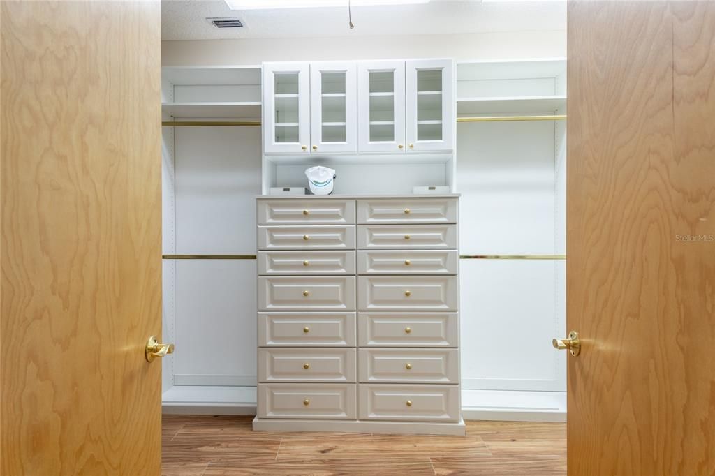 На продажу: $2,674,000 (4 спален, 3 ванн, 3900 Квадратных фут)