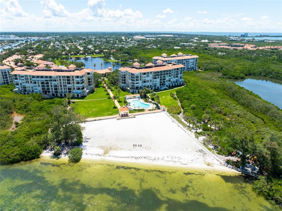 На продажу: $2,674,000 (4 спален, 3 ванн, 3900 Квадратных фут)