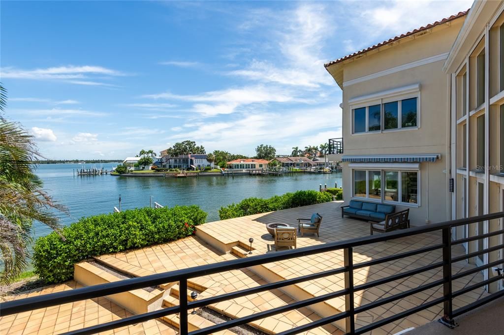 На продажу: $2,674,000 (4 спален, 3 ванн, 3900 Квадратных фут)