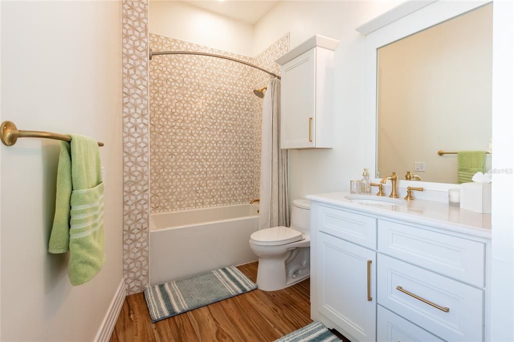 На продажу: $2,674,000 (4 спален, 3 ванн, 3900 Квадратных фут)