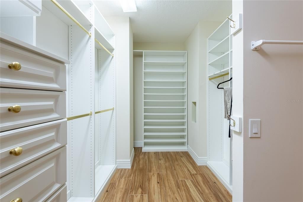 На продажу: $2,674,000 (4 спален, 3 ванн, 3900 Квадратных фут)