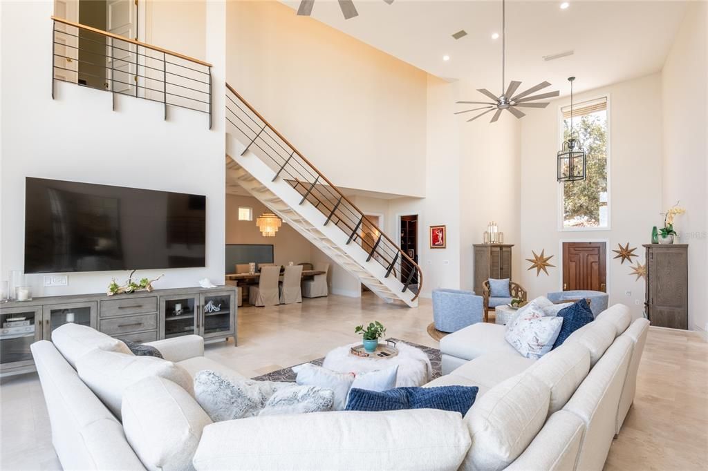 На продажу: $2,674,000 (4 спален, 3 ванн, 3900 Квадратных фут)