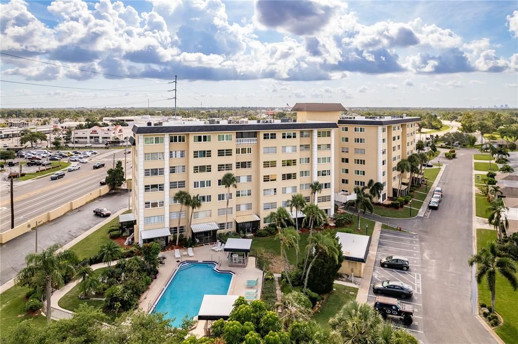 Active With Contract: $105,000 (1 beds, 1 baths, 653 Square Feet)