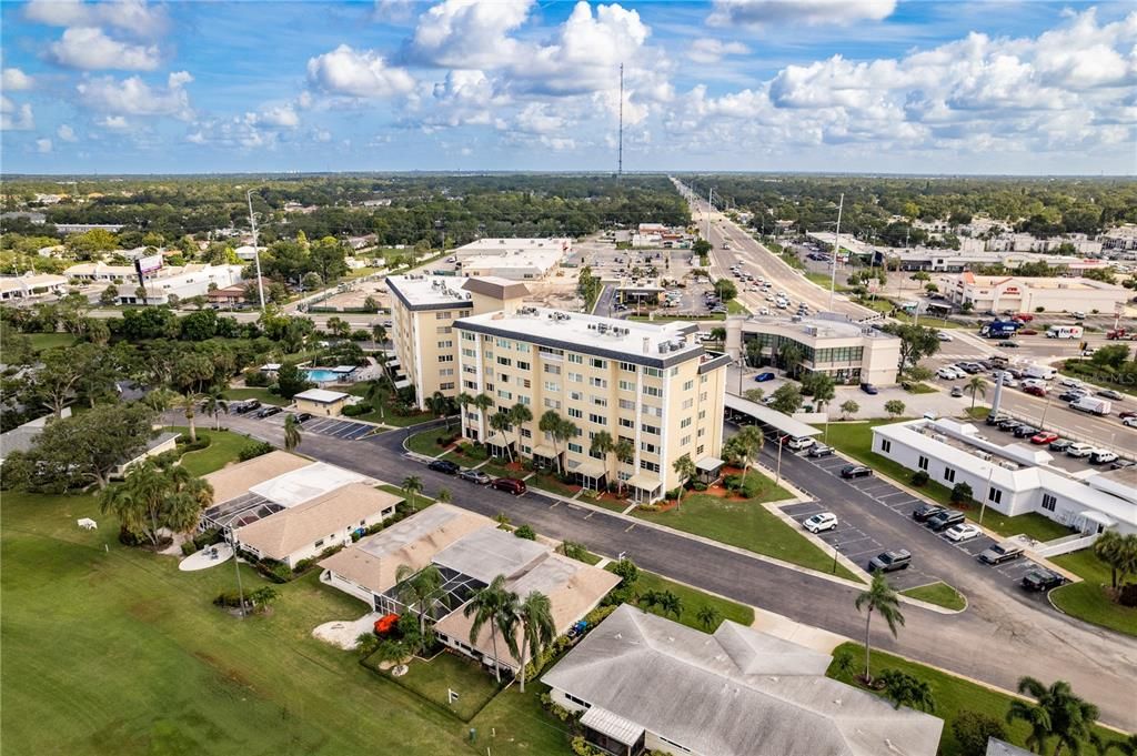 Active With Contract: $105,000 (1 beds, 1 baths, 653 Square Feet)