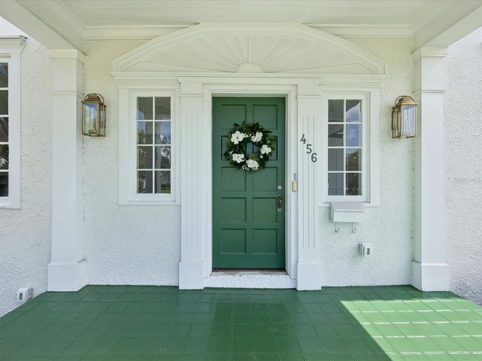 For Rent: $11,000 (5 beds, 3 baths, 4239 Square Feet)