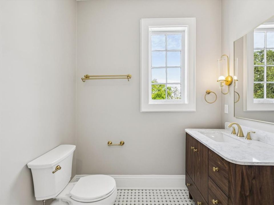 For Rent: $11,000 (5 beds, 3 baths, 4239 Square Feet)