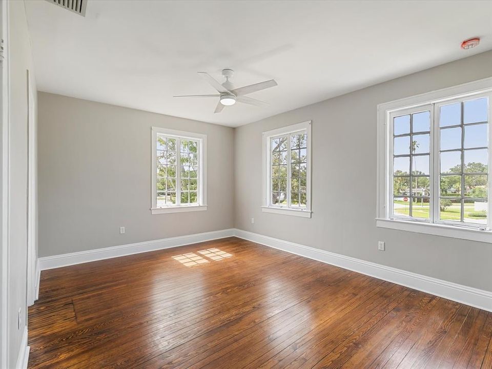 For Rent: $11,000 (5 beds, 3 baths, 4239 Square Feet)