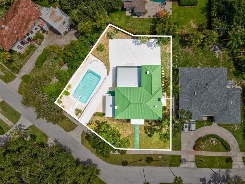 For Rent: $11,000 (5 beds, 3 baths, 4239 Square Feet)