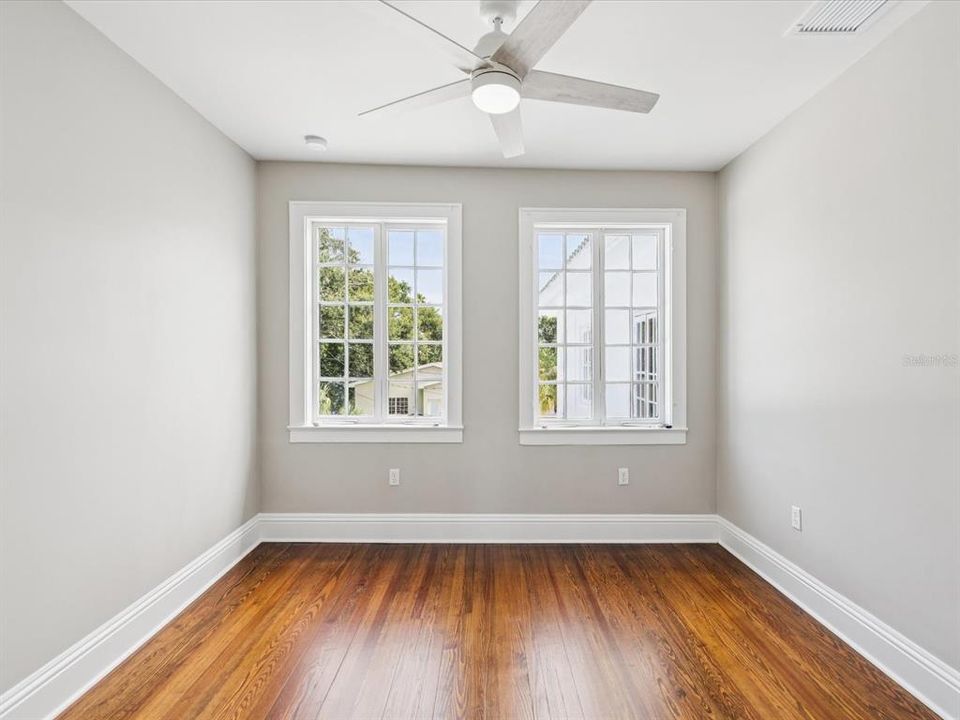 For Rent: $11,000 (5 beds, 3 baths, 4239 Square Feet)