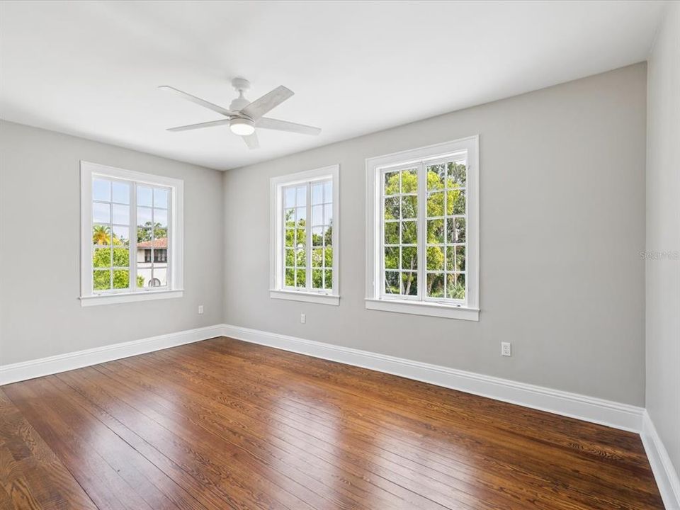 For Rent: $11,000 (5 beds, 3 baths, 4239 Square Feet)