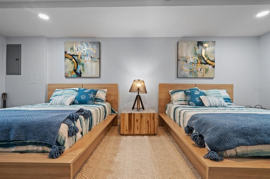 En Venta: $1,699,000 (4 camas, 2 baños, 2848 Pies cuadrados)