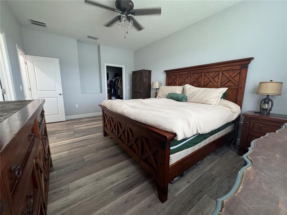 En Venta: $360,000 (3 camas, 2 baños, 1458 Pies cuadrados)