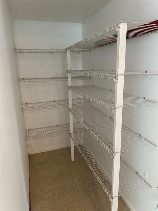 Под контрактом: $125,000 (2 спален, 2 ванн, 1340 Квадратных фут)