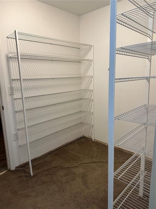 Под контрактом: $125,000 (2 спален, 2 ванн, 1340 Квадратных фут)