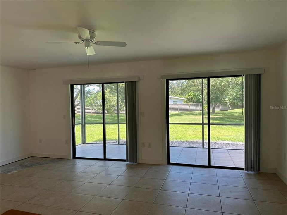 Под контрактом: $125,000 (2 спален, 2 ванн, 1340 Квадратных фут)