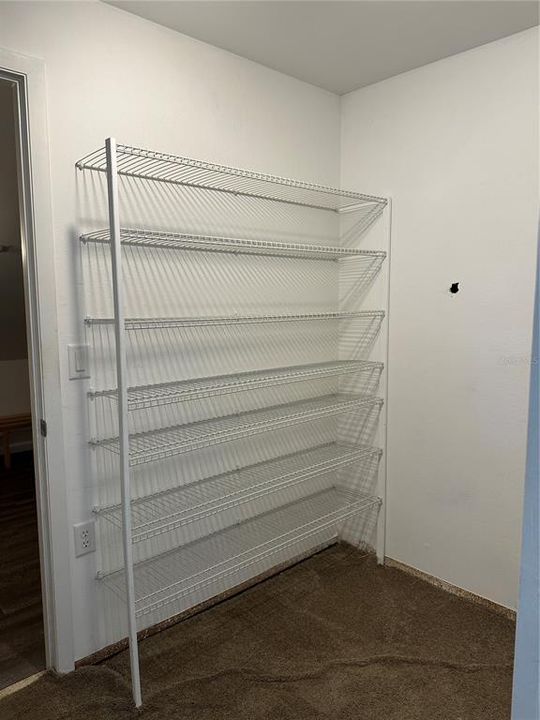 Под контрактом: $125,000 (2 спален, 2 ванн, 1340 Квадратных фут)