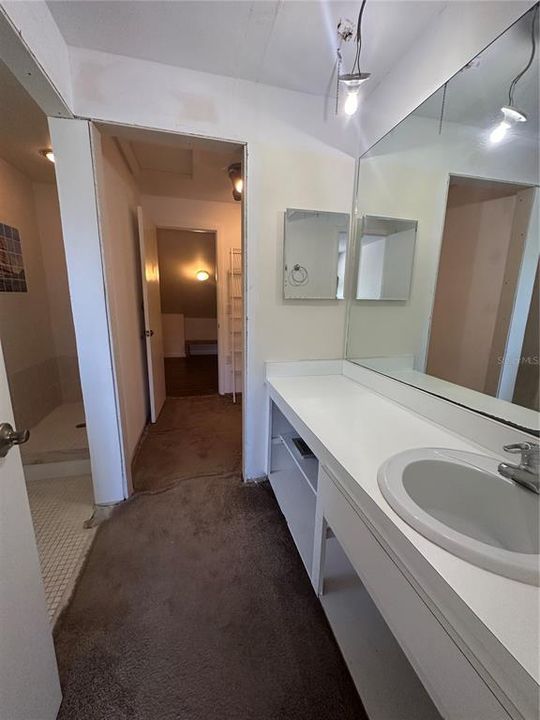 Под контрактом: $125,000 (2 спален, 2 ванн, 1340 Квадратных фут)