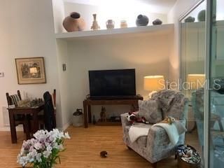 Под контрактом: $315,000 (3 спален, 2 ванн, 1535 Квадратных фут)