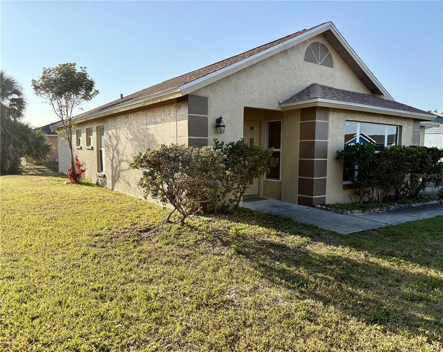 En Venta: $247,000 (3 camas, 2 baños, 1211 Pies cuadrados)