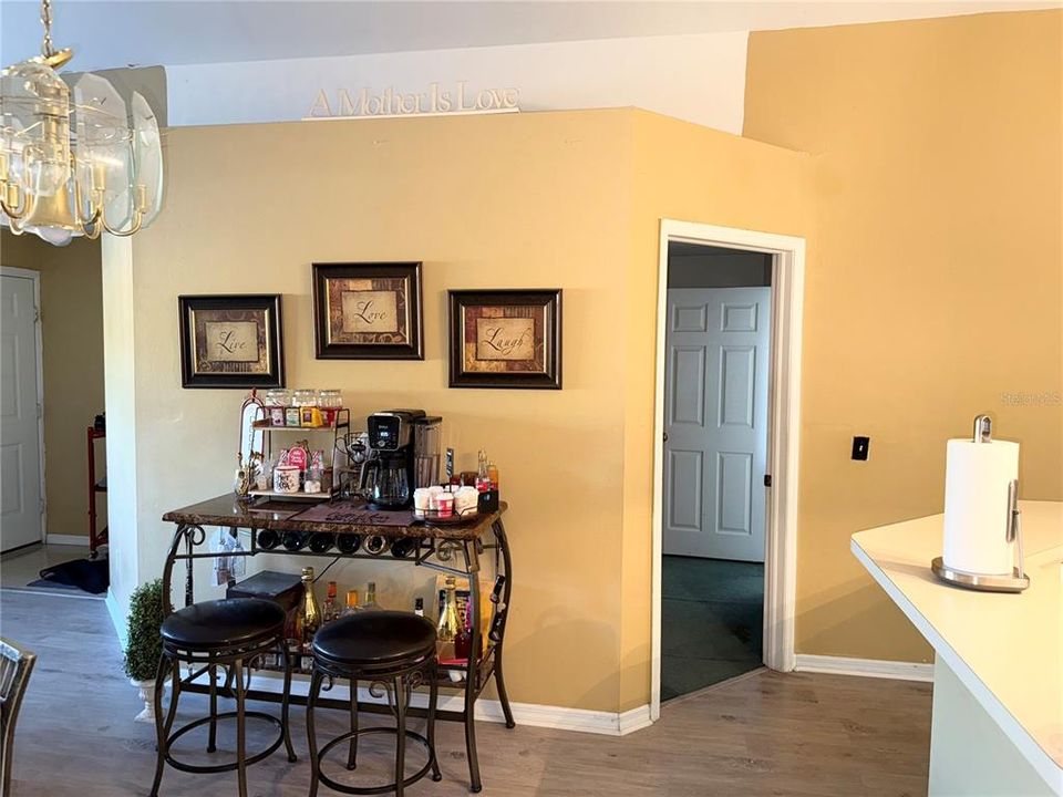 En Venta: $247,000 (3 camas, 2 baños, 1211 Pies cuadrados)