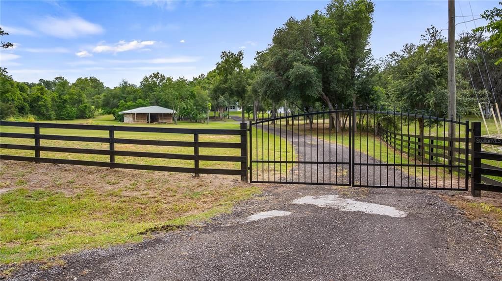 На продажу: $1,295,000 (4 спален, 3 ванн, 2792 Квадратных фут)