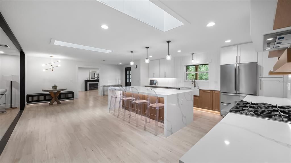 На продажу: $1,295,000 (4 спален, 3 ванн, 2792 Квадратных фут)