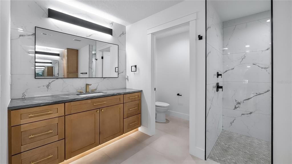 На продажу: $1,295,000 (4 спален, 3 ванн, 2792 Квадратных фут)