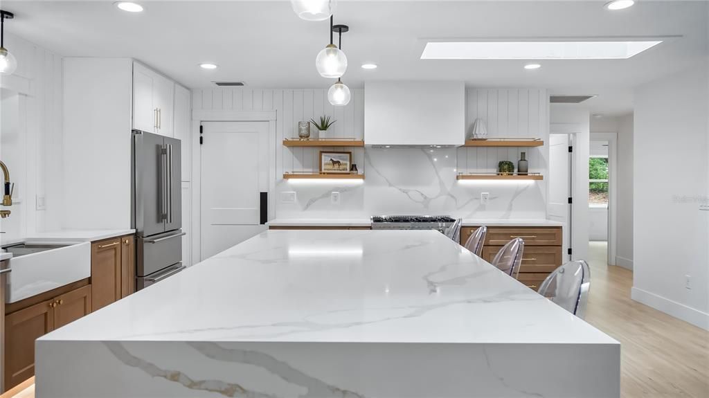 На продажу: $1,295,000 (4 спален, 3 ванн, 2792 Квадратных фут)