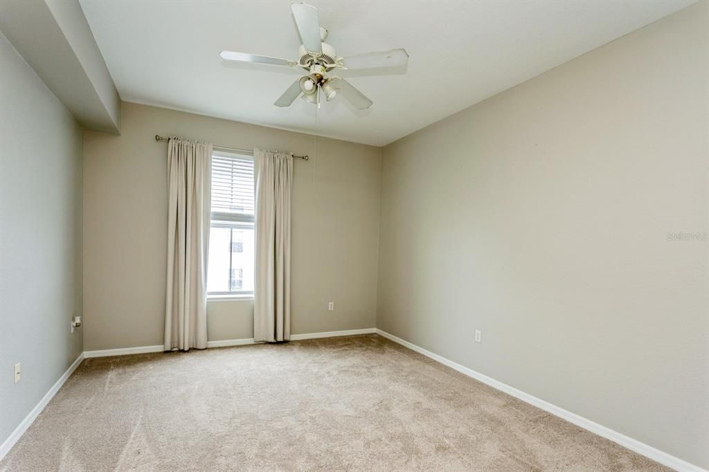 待售: $499,000 (2 贝兹, 2 浴室, 1184 平方英尺)