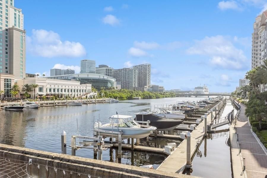 待售: $499,000 (2 贝兹, 2 浴室, 1184 平方英尺)